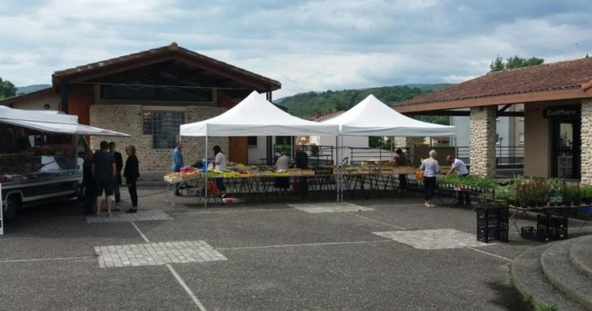 A Taste of Local Life: Saint-Jean-de-Verges Market