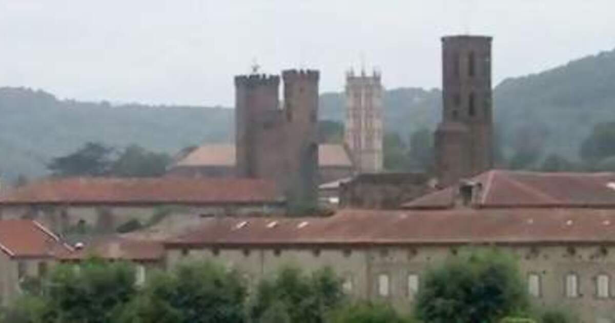 Discover the Flavors of Pamiers: A Year-Round Market Experience