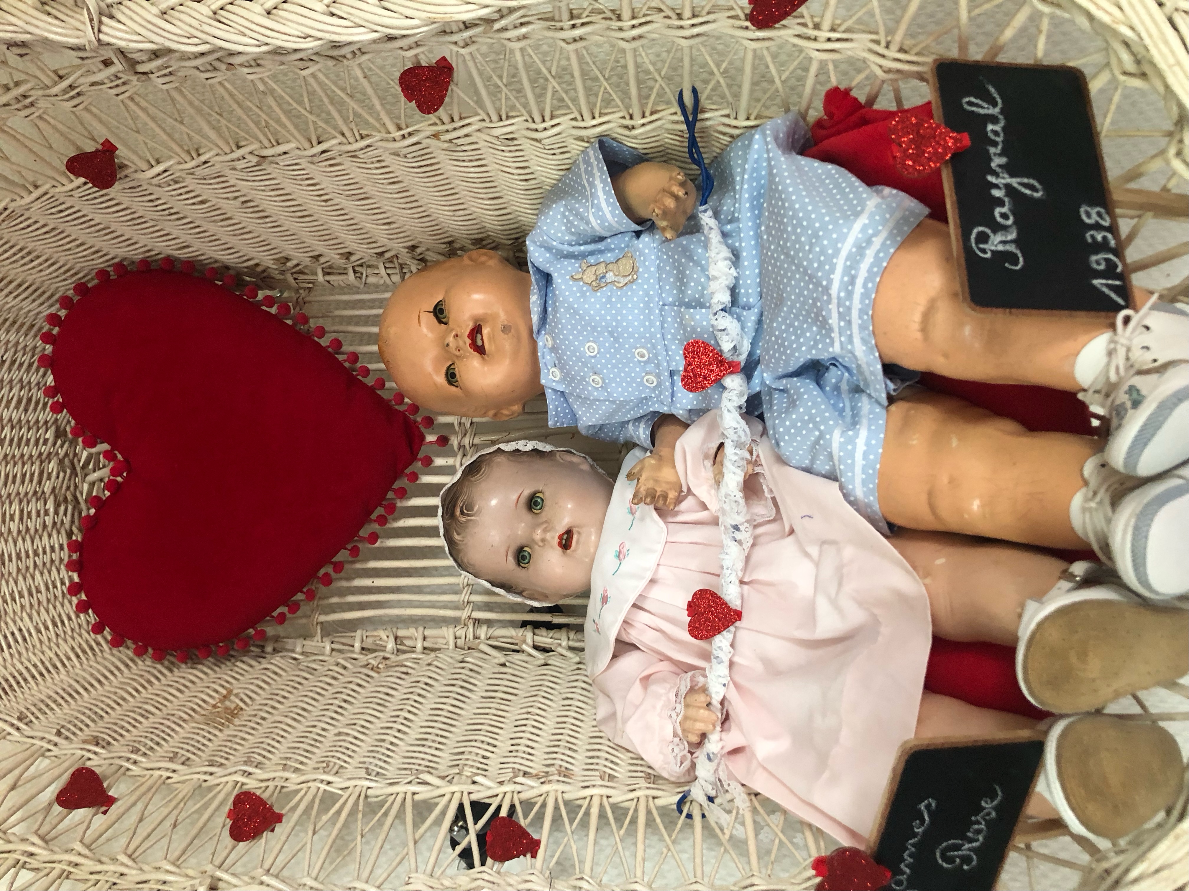 Step Back in Time: Discover the Enchanting Doll Collection in Lavelanet