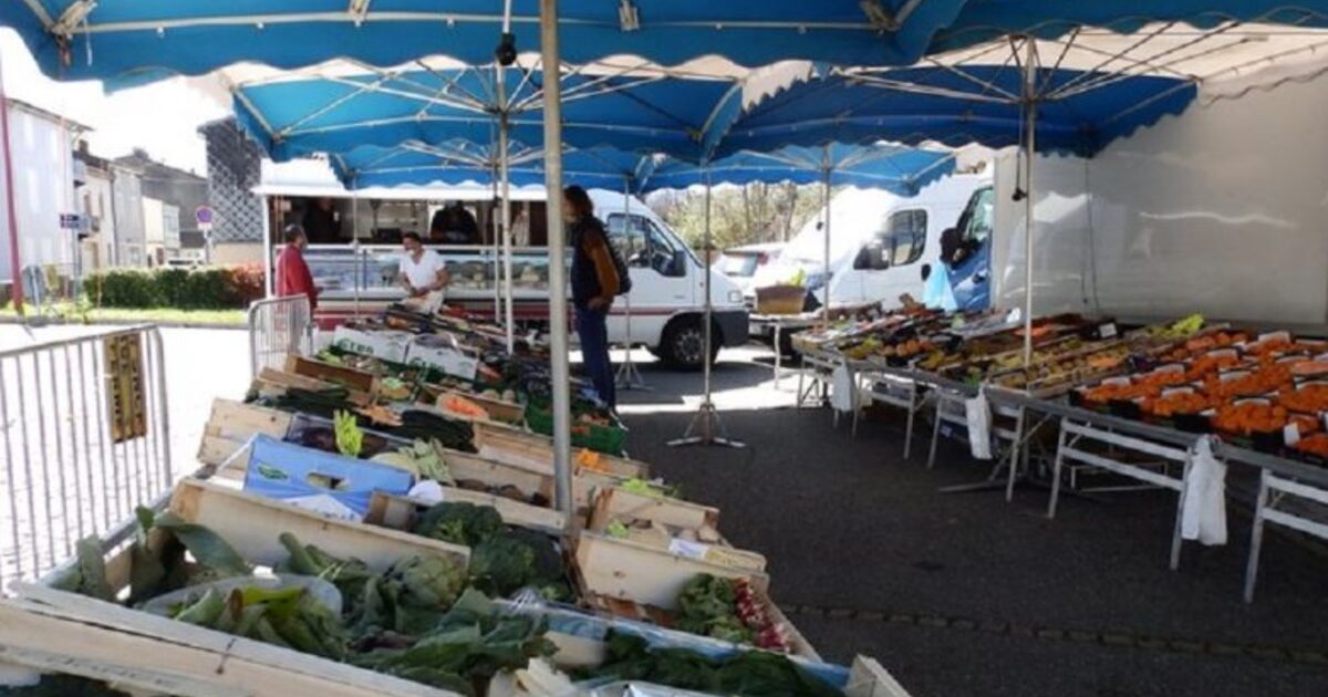 Sunday Market Delights in Montgailhard: A Local Foodie Adventure