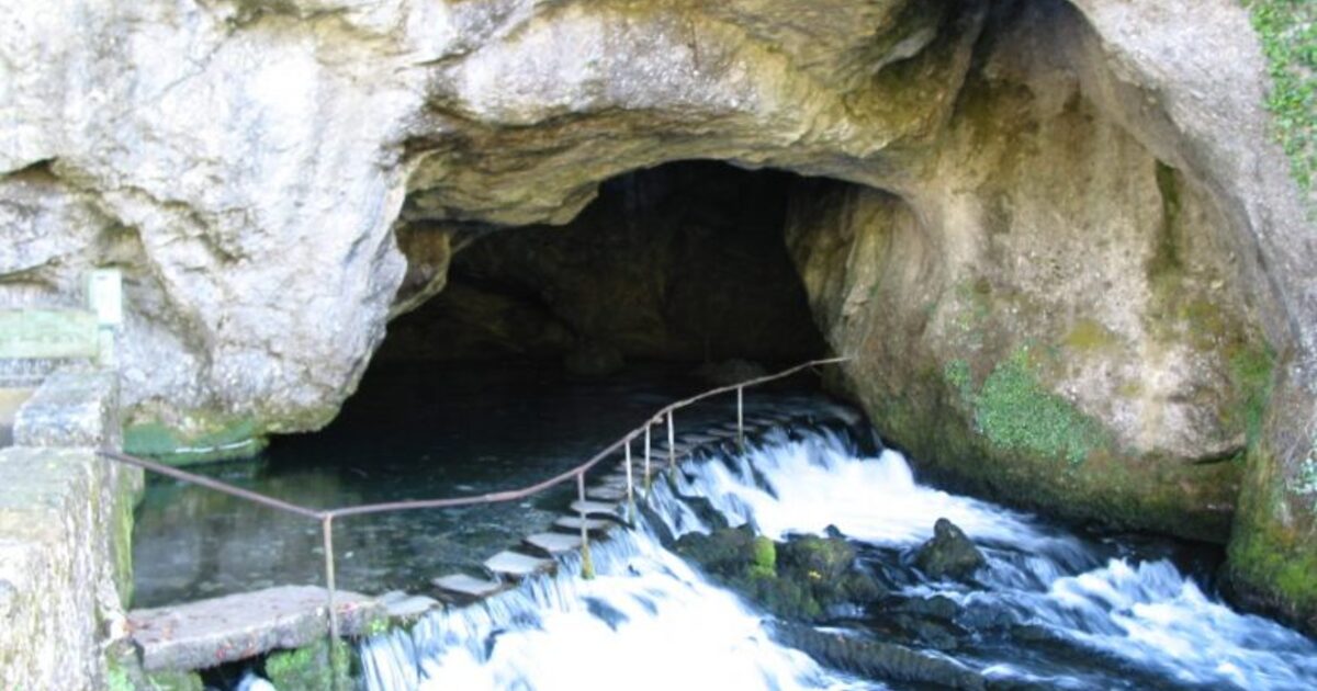 The Enchanting Intermittent Fountain of Fontestorbes